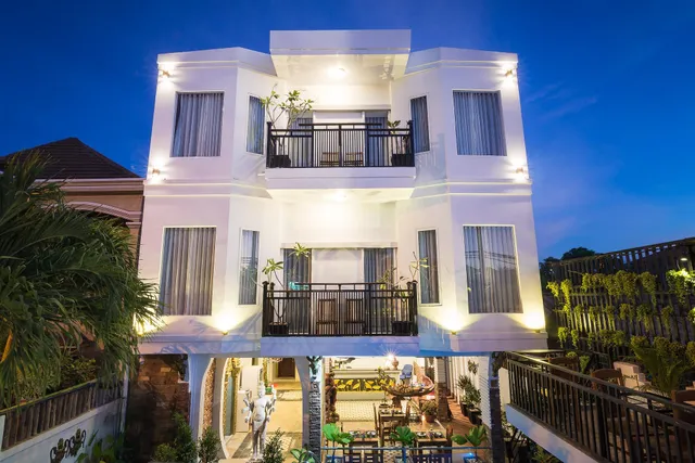 Residence Wat Damnak