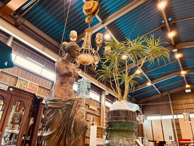 Recycle Shop Aihinkan Yachiyo Store