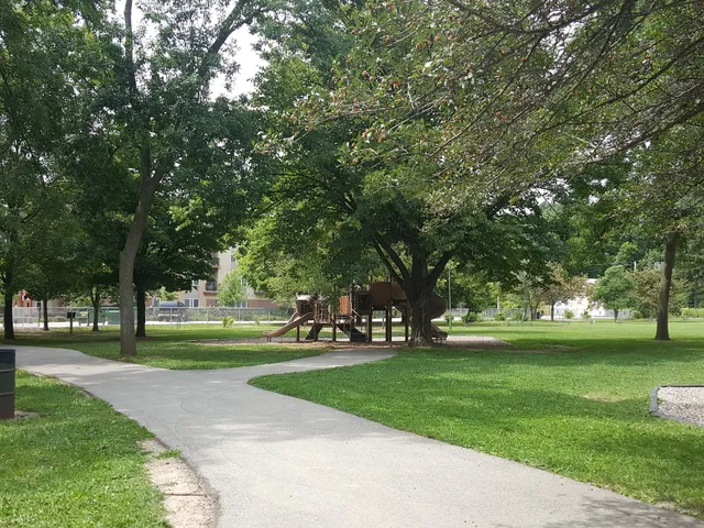 MKE REC Hawthorn Glen Outdoor Education Center