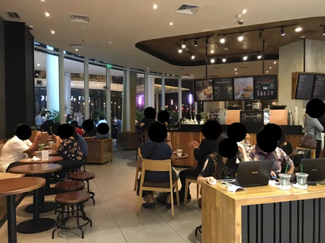 Starbucks - Central Park Mall