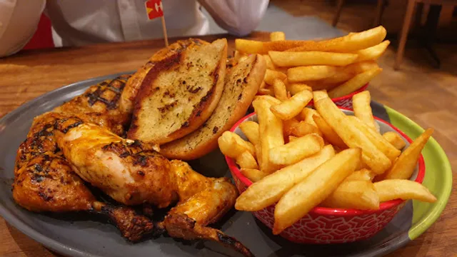 Nando's Croydon - Colonnades