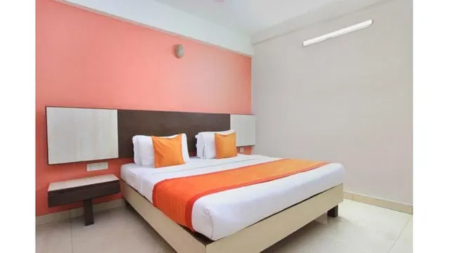 Hotel Roopa