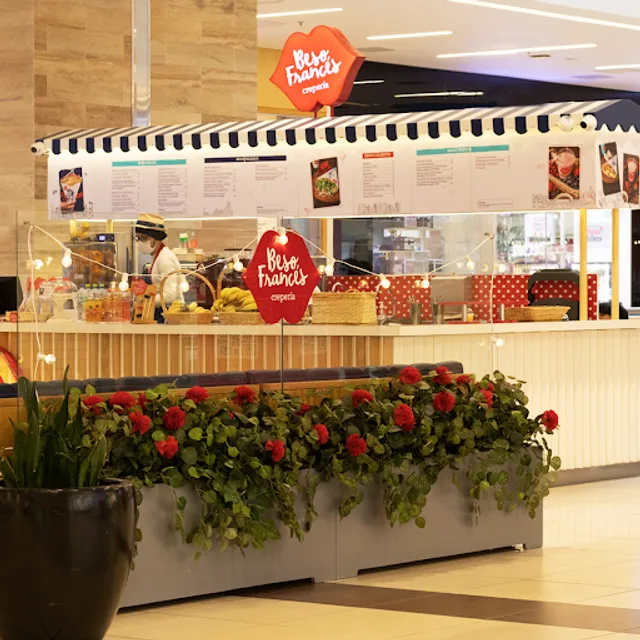 Beso Frances Crepería - Cafetería