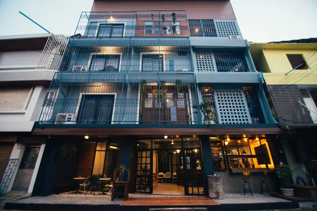Chern Chan Hostel