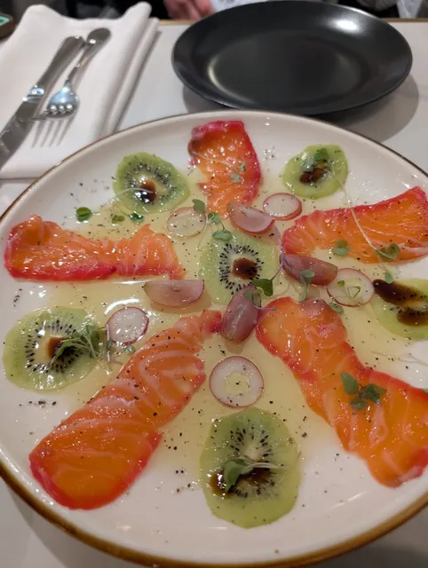 Cucina Modern Kitchen