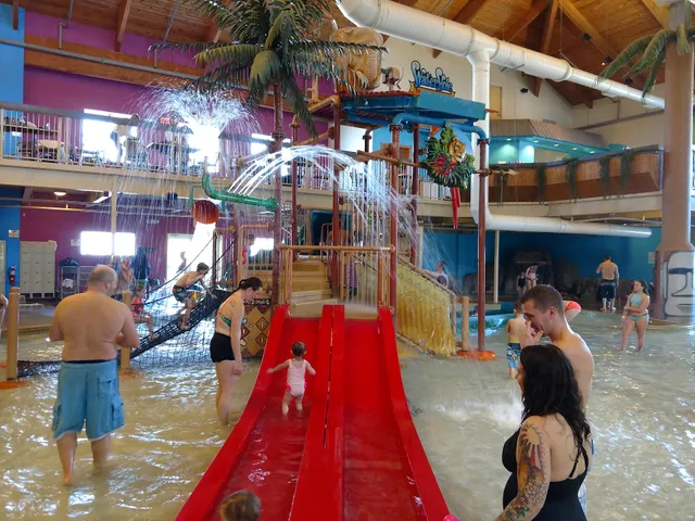 Surfari Joes Indoor wilderness water park