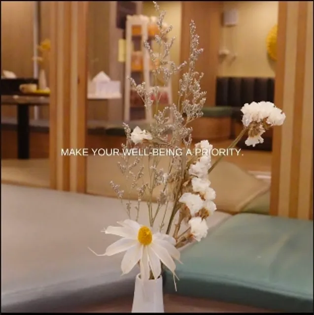 One More Thai Massage (Chit lom)