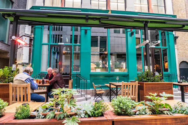 The Pavilion End, St Paul's