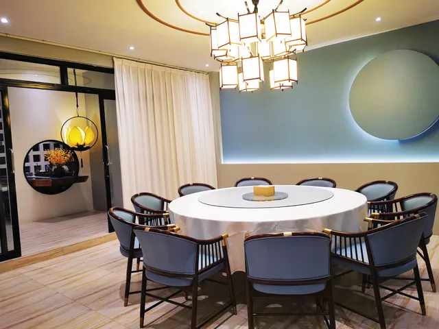 Mandalay Seafood Restaurant