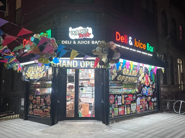 Organic fresh deli and juice bar