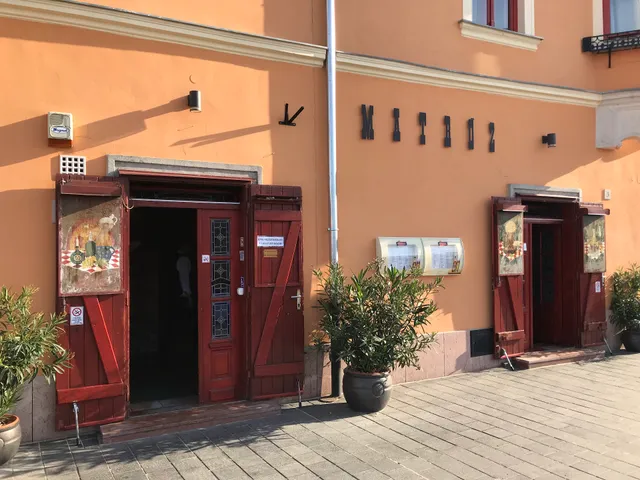 Matróz Dunaparti Kisvendéglő