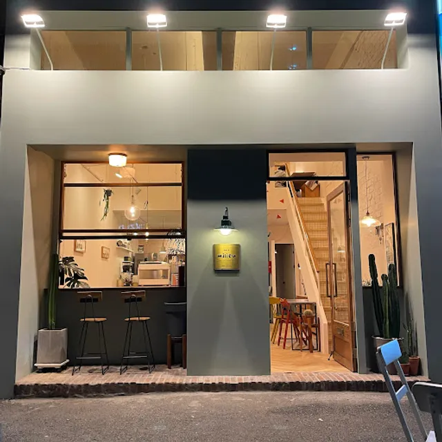 Cafe Milieu