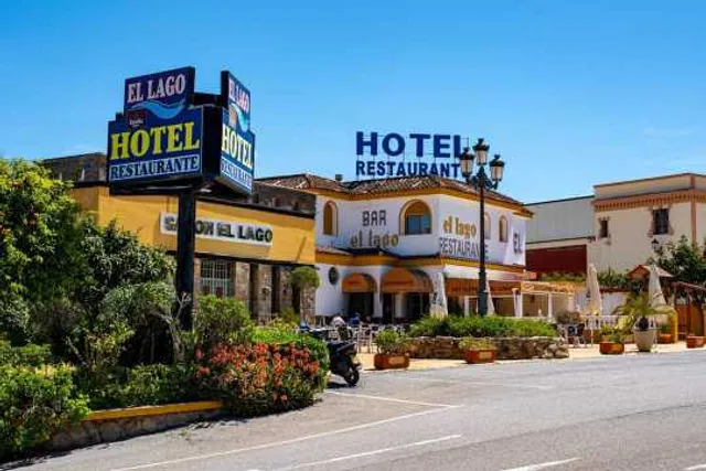 Hotel Restaurante El Lago