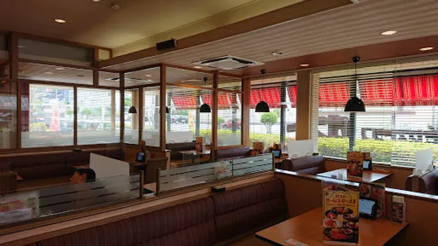 ガスト 浦和駒形店