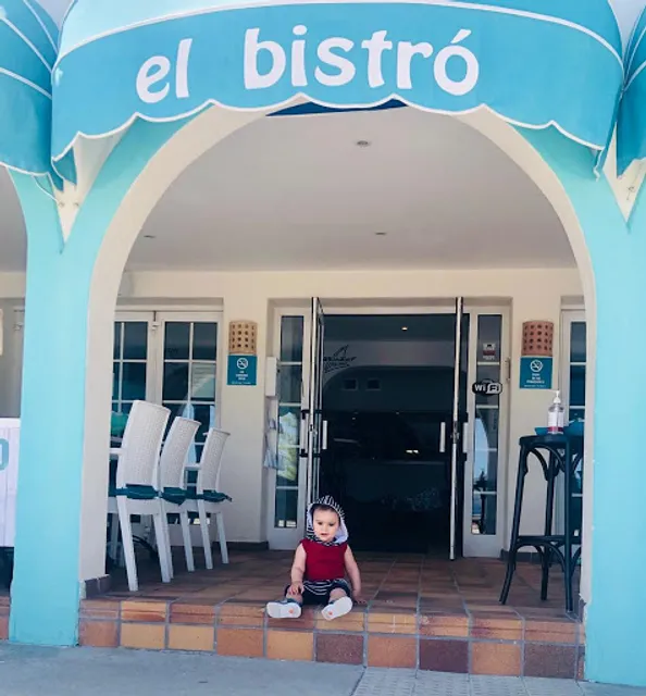 El Bistró Sail & Surf