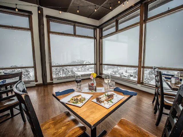 Twin Owls Steakhouse