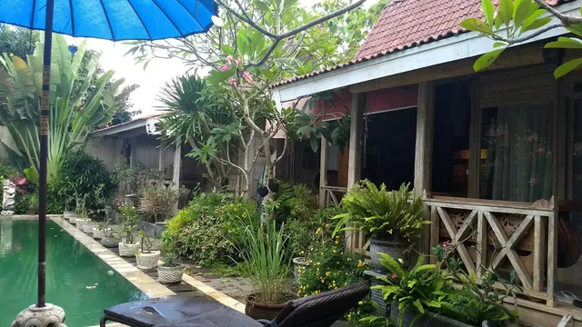 Secret Wooden Cabin In Jimbaran