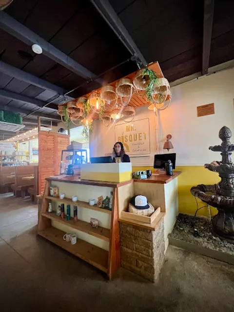 Mr. Bisquet Breakfast & Bakehouse