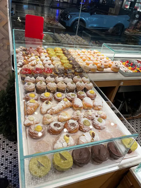 Zeppola Bakery