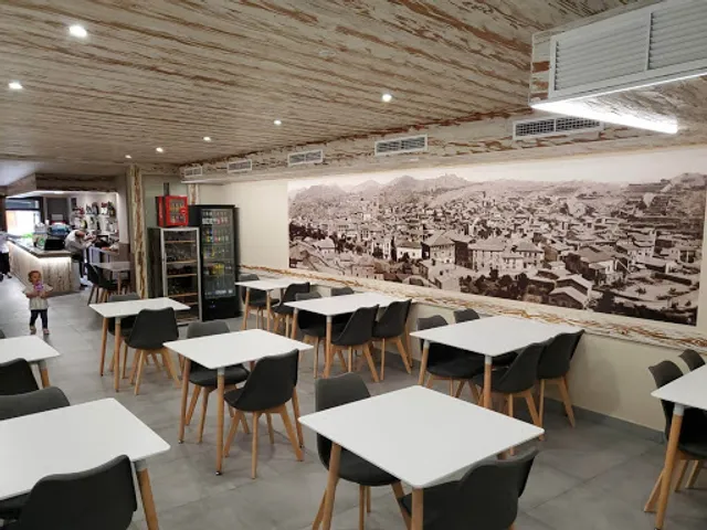 Bar Restaurante Tamarite.