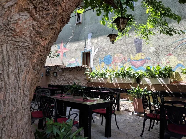 Marko Polo Restaurant and Rooms