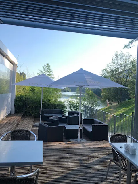 La Maison Du Lac (Ariège 09)