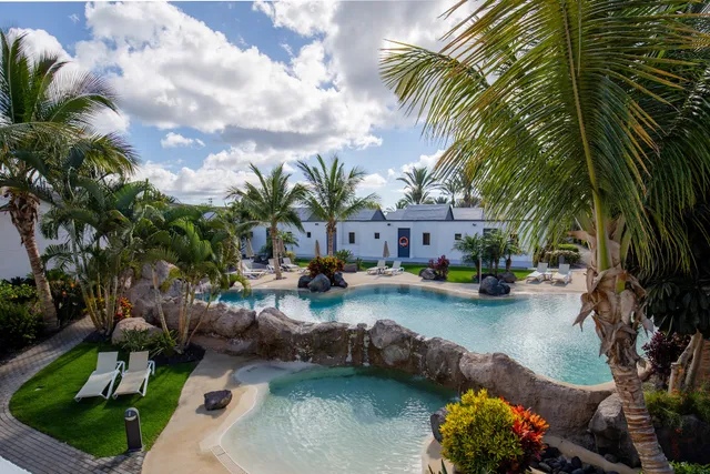 R2 Romantic Fantasia Suites