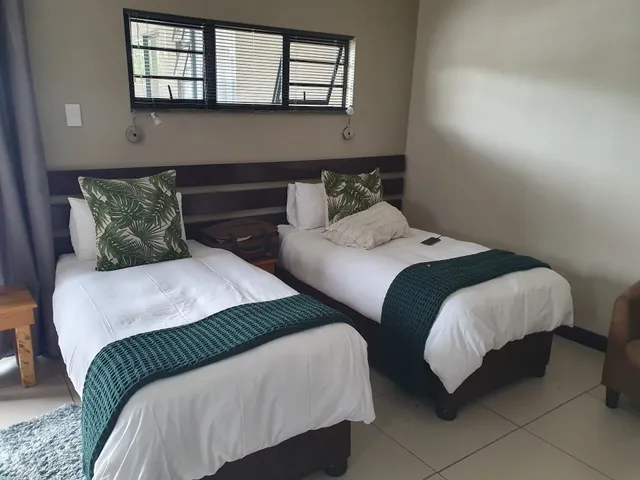 Pinto City Motel East London