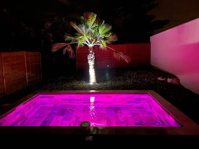 l'instant romantique suites spa piscine Intérieure sauna Fauteuil Massant privatif