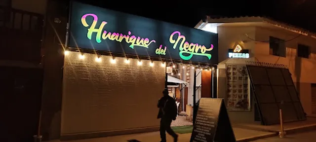 El Huarique del Negro, Comida Peruana