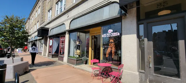 Ms Eye Candy Boutique