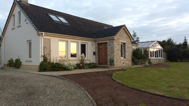 Lillikoi Bed & Breakfast