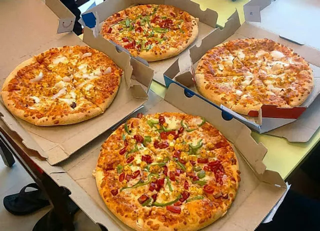 Domino's Pizza | Shaheed path, Lucknow