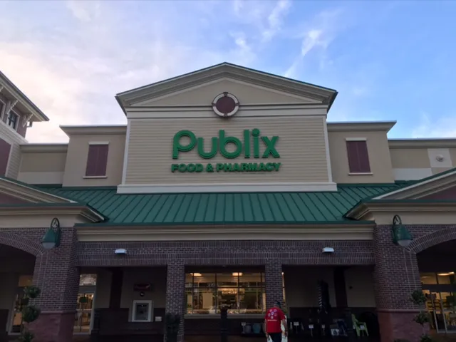 Southern Trace Plaza