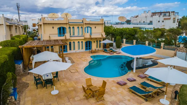 Ras Katy Sunset Views