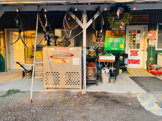 Chuckies Bait and Tackle