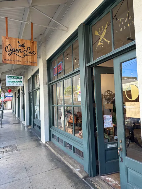 Open Sea Leather Co. (Now Hook and Hide on the corner)