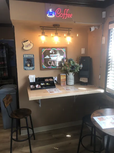 Goombas New York Coffee and Bagels