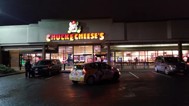 Chuck E. Cheese