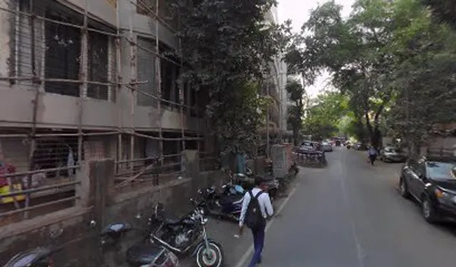 Icestasy Projects Supplementary Office (Platinum Residency)