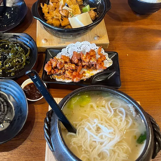 Yunshang Rice Noodle(Edmonton)云尚米线