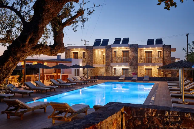 Volta Suites & Villas