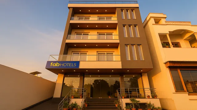 FabHotel 7th Crossing - Hotel Near Jaipur International Airport, Jaipur
