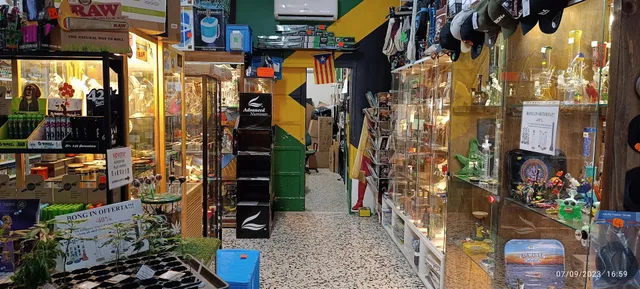 Canapaio Modena - Deep Roots Growshop Modena