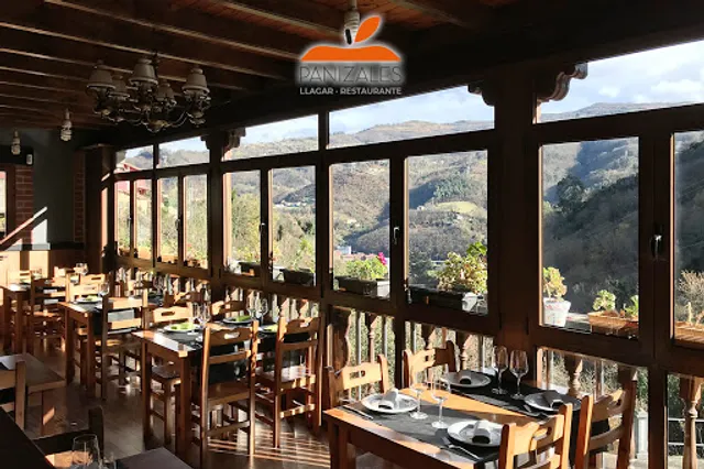 Llagar - Restaurante de Sidra PANIZALES - Visitas Guiadas