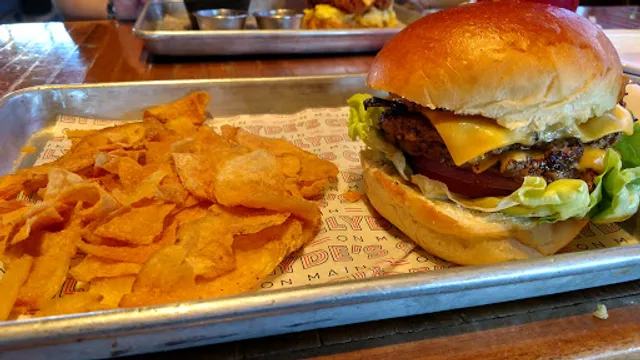 HiFi Clyde's Chattanooga