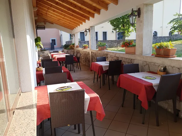 Gostilna in Mesnica Malovec