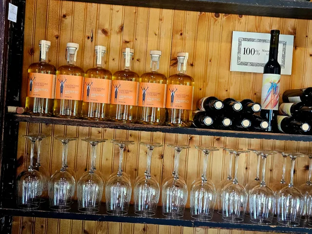 Sandstone Cellars Wine Bar