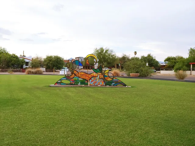 Arroyo Chico Greenway