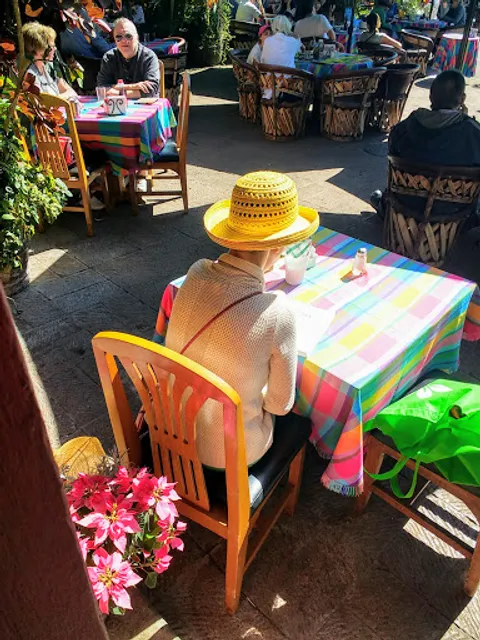 Cafe Black and White